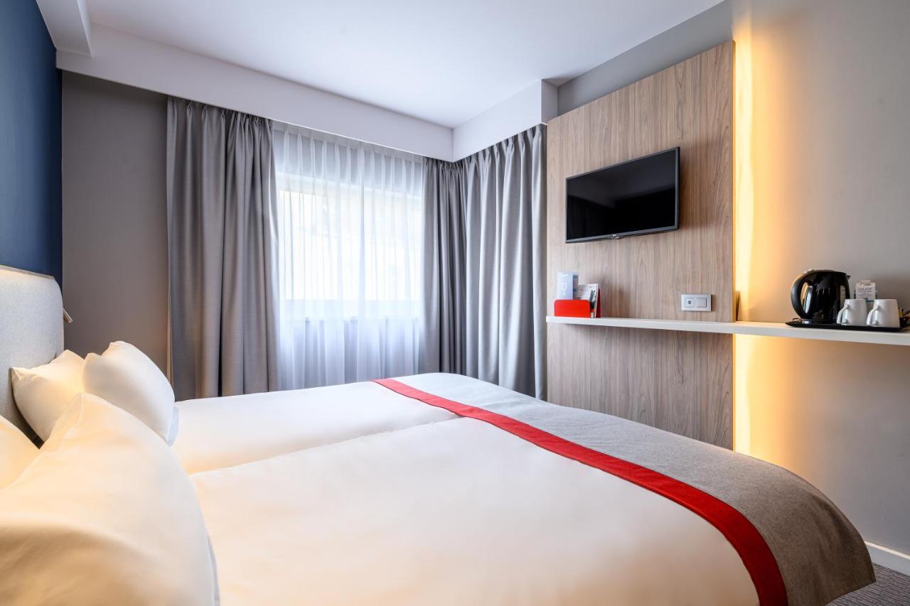 Holiday Inn Express Mechelen City Centre By Ihg Exterior photo
