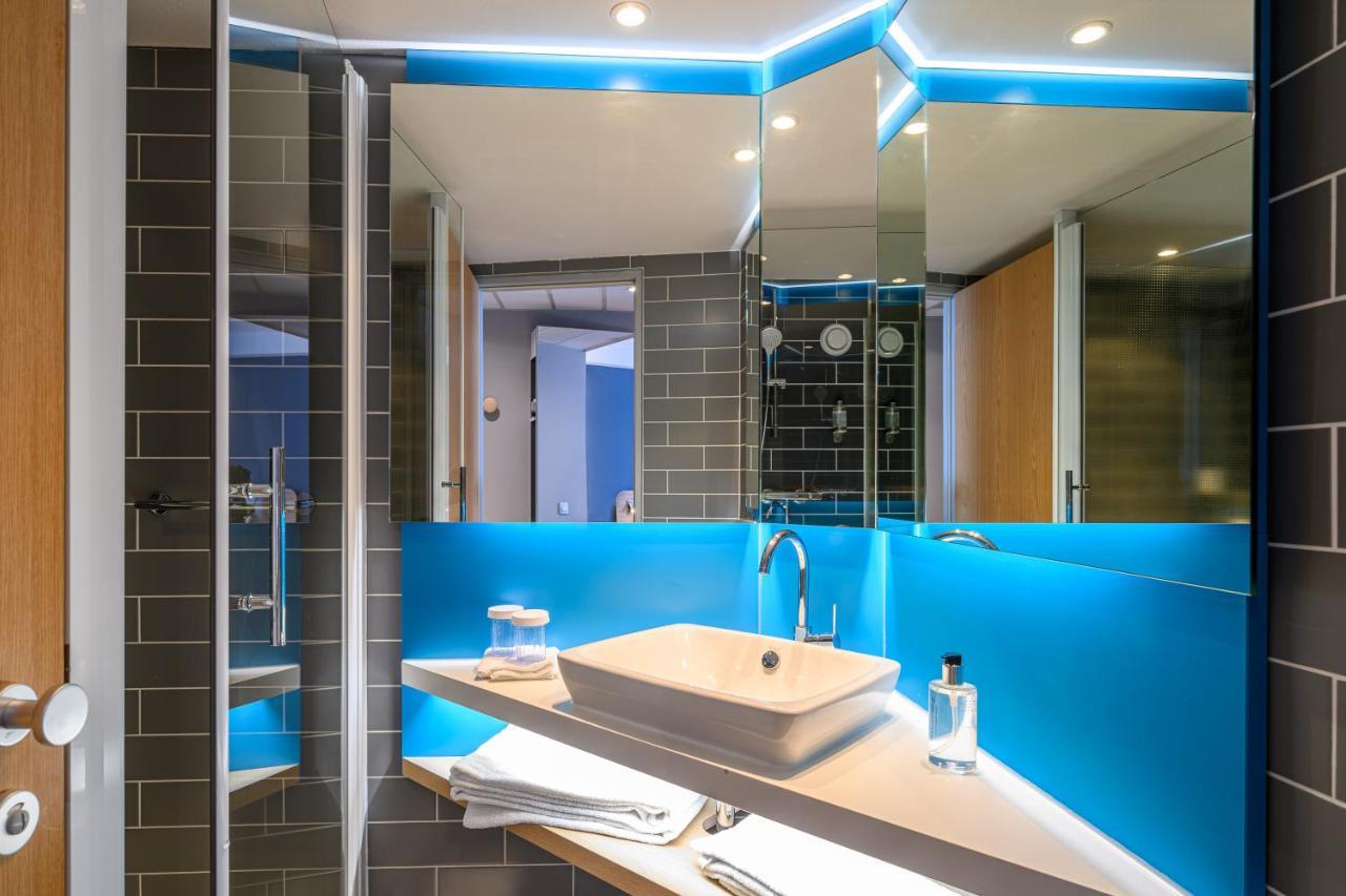 Holiday Inn Express Mechelen City Centre By Ihg Exterior photo