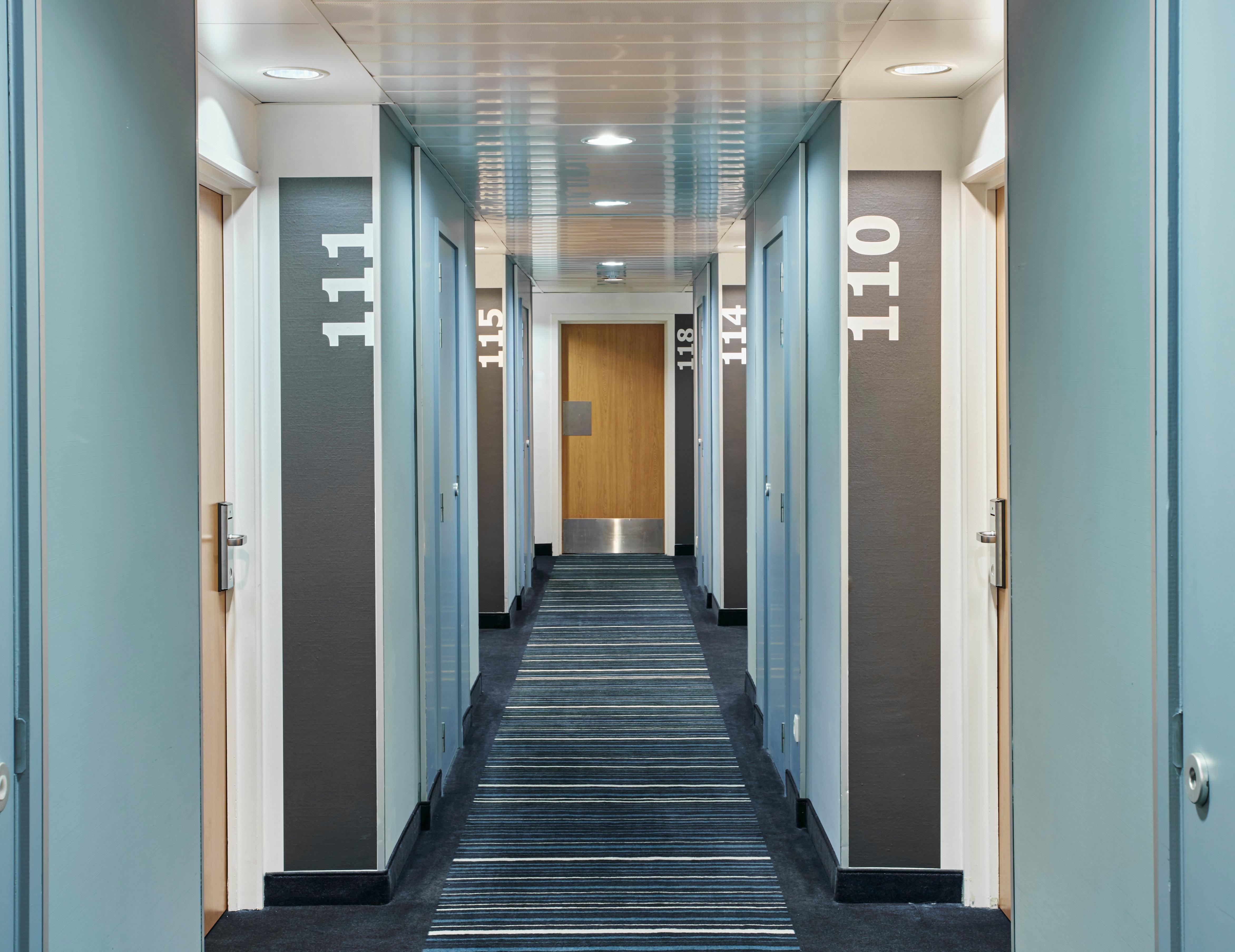 Holiday Inn Express Mechelen City Centre By Ihg Exterior photo