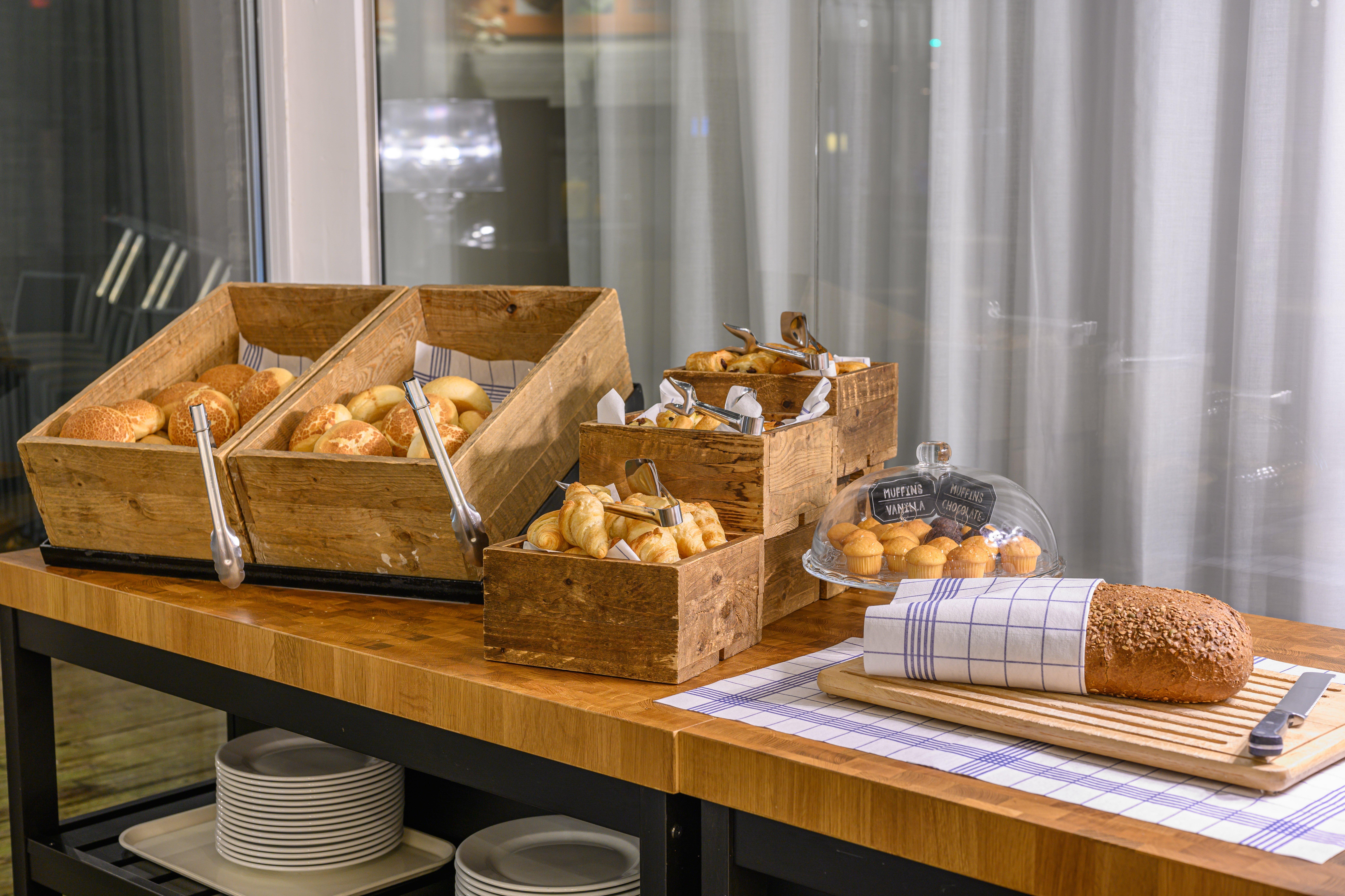 Holiday Inn Express Mechelen City Centre By Ihg Exterior photo