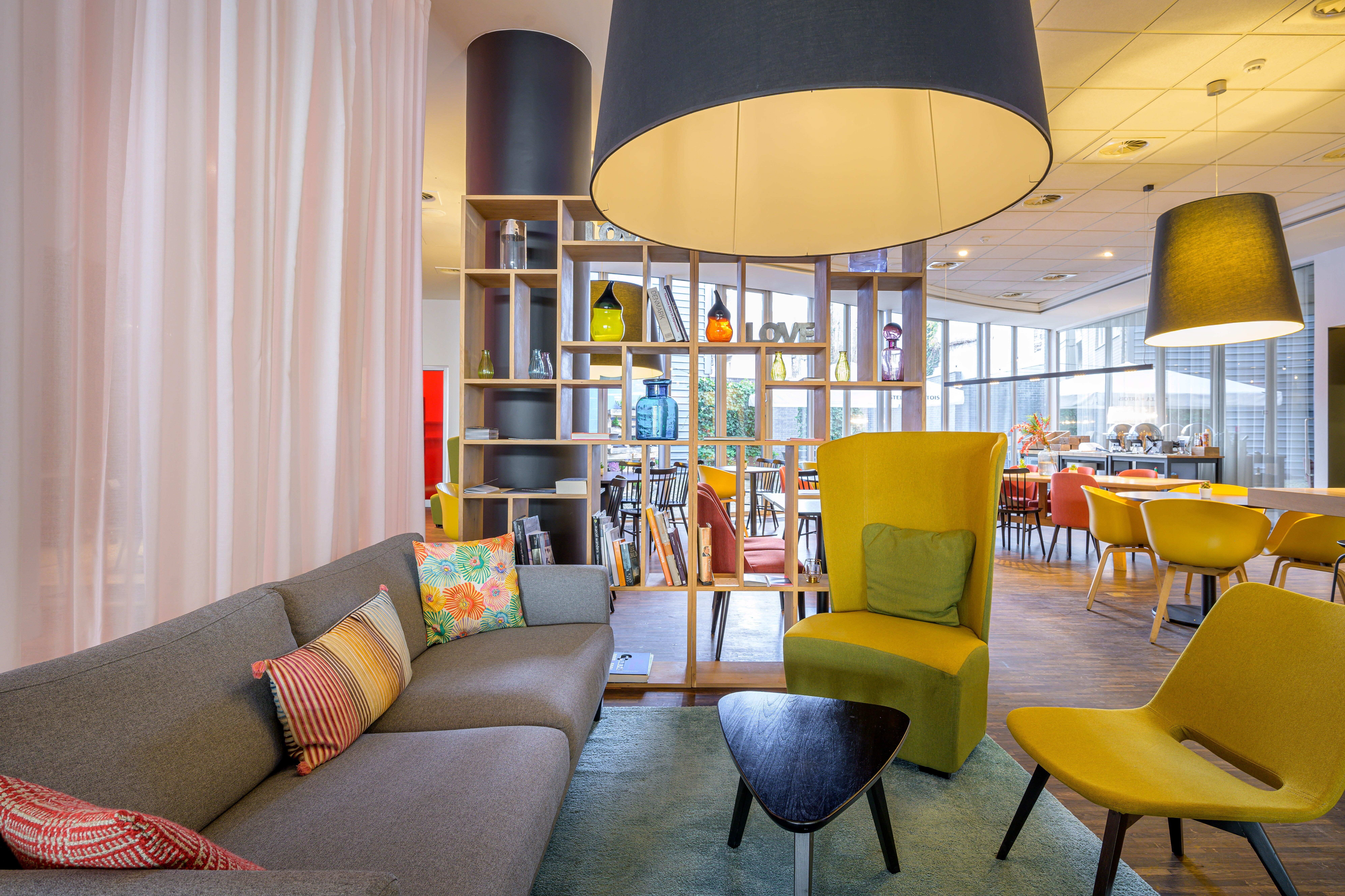 Holiday Inn Express Mechelen City Centre By Ihg Exterior photo