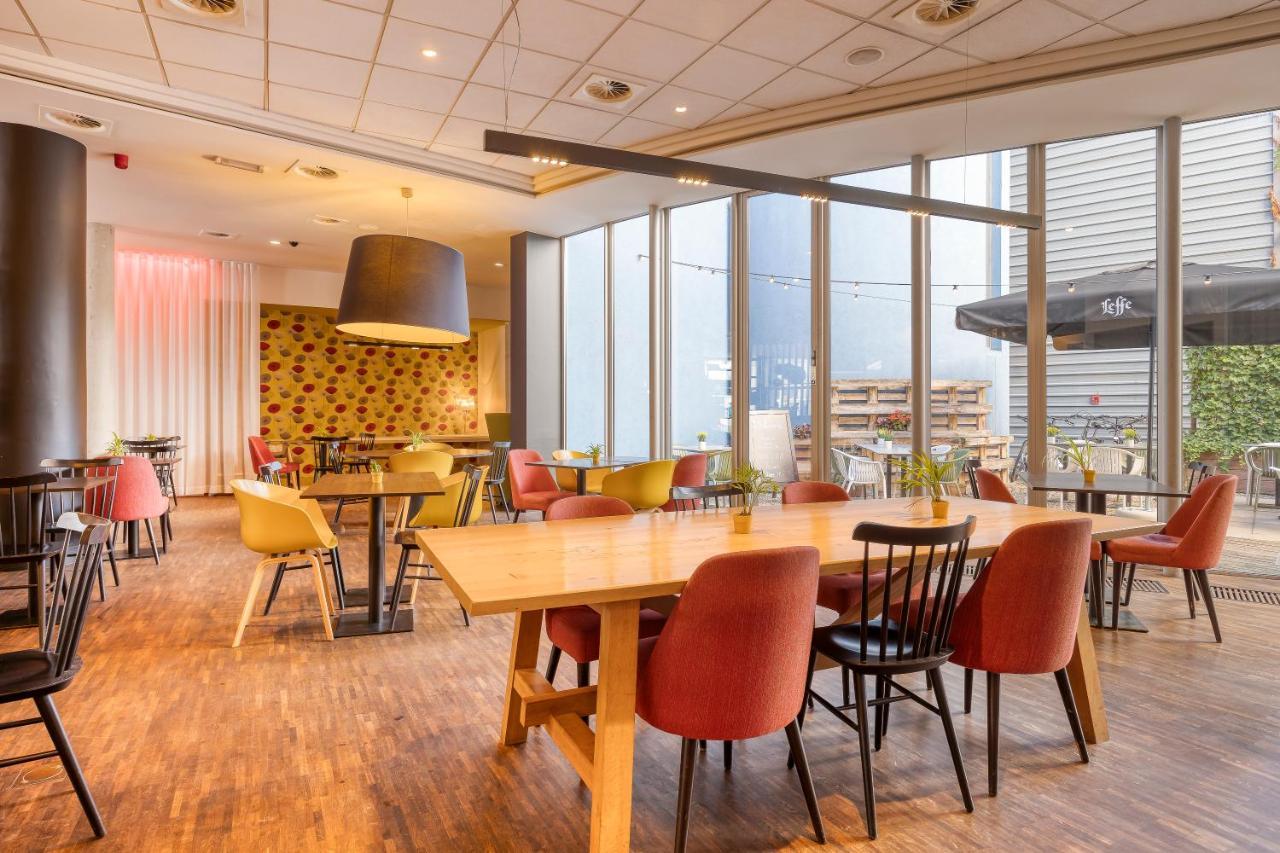 Holiday Inn Express Mechelen City Centre By Ihg Exterior photo