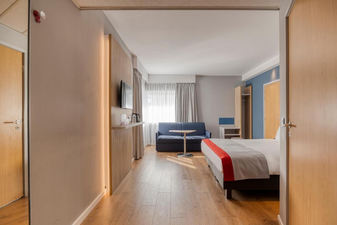 Holiday Inn Express Mechelen City Centre By Ihg Exterior photo